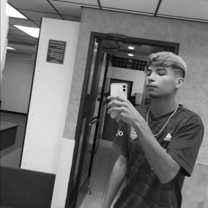 Meet your Posher, Bruce